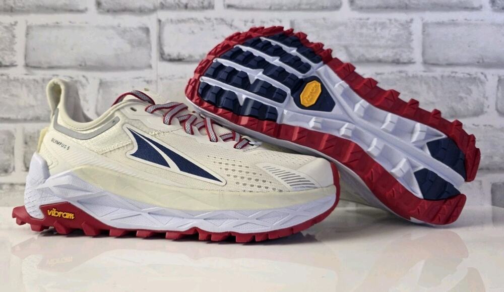Altra Olympus 5 Women's Cushioned Athletic Size 7 White Light Blue Vibram Sole